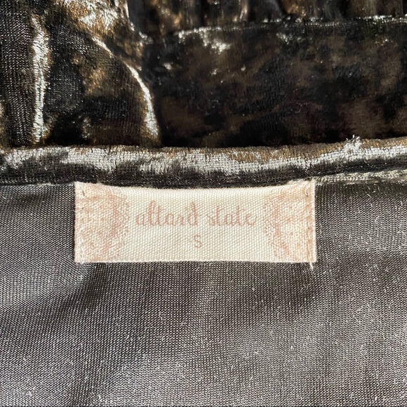 Altar’d State Crushed Velvet Peplum Top - Picture 6 of 7